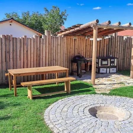 La Bobul Penzion Drnholec